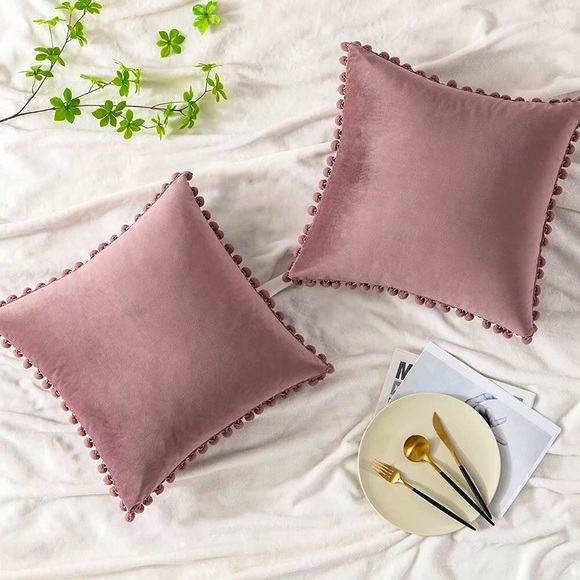 Beautiful Mauve Farmhouse Adorable Trendy Pompom Throw Pillow Decor Cover Set
